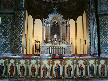 Armenia - Altar Mayr Tachar in Echmiadzin