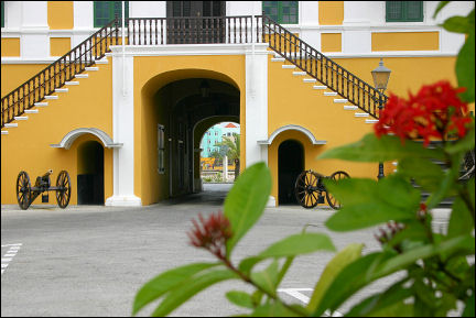 Netherlands Antilles, Curaçao - Willemstad, Punda, courtyard Fort Amsterdam