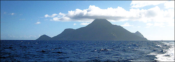 Leeward Islands, Saba - Departure from Saba