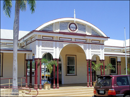 Australia, Queensland - Train station Emerald