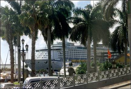 Aruba - Oranjestad, cruise ship terminal