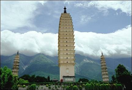 China, Yunnan - Dali, pagodas