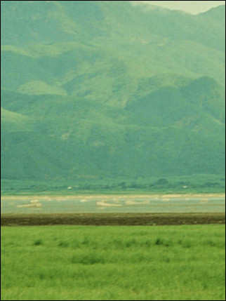 China, Yunnan - Laishi Lake
