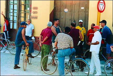 Cuba - Trinidad, baseball talk