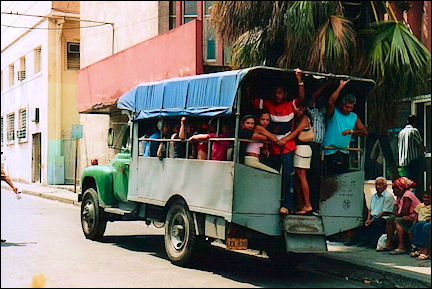 Cuba - Santiago de Cuba, camione