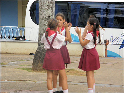 Cuba - Children in schooluniforms