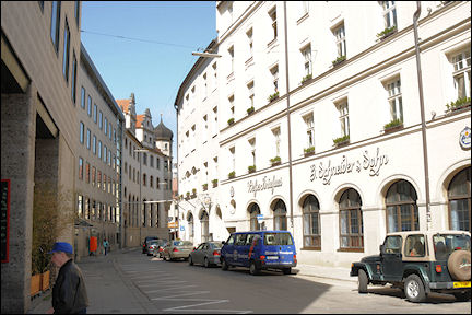 Germany, Bavaria - Munich, Weisses Bräuhaus Schneider