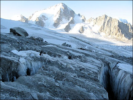France, Haute-Savoie, Rhône-Alpes - Glacier fissures in Glacier du Tour