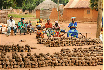 Ghana, Nkwanta-Bimbila - Market with cassave