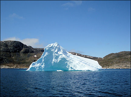 Greenland - Iceberg on the way to Hvalsø