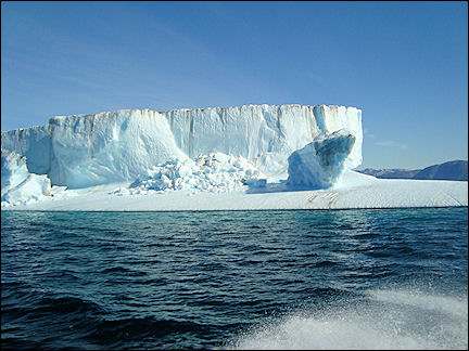 Greenland - Huge iceberg, on the way to Narsaq