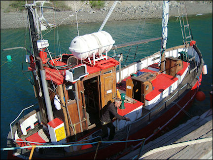Greenland - Passenger boat Puttut