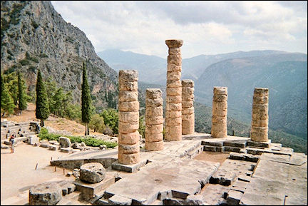 Greece, Sterea Ellada (Central Greece), Delphi - Apollo temple
