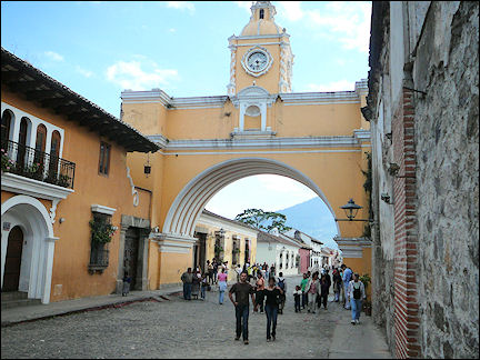 Guatemala - Antigua, Arco de Santa Catalina