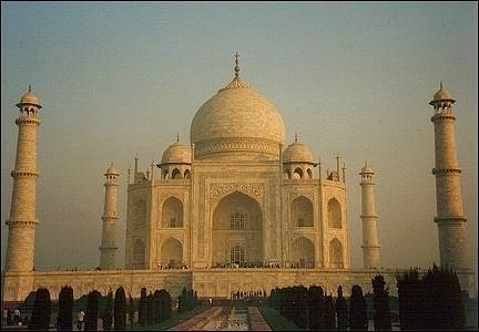 India - Agra, Taj Mahal at dawn