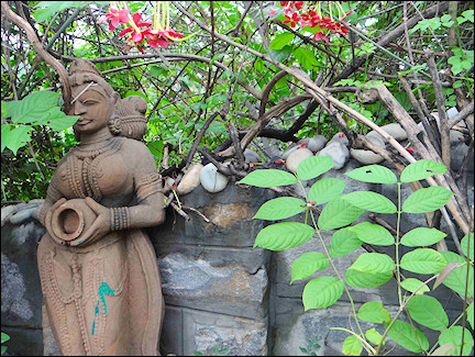 India, Delhi - Small statues of apsaras