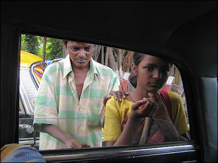 India - Mumbai, begging children