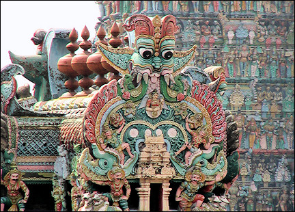 India, Madurai - Meenakshi temple, detail