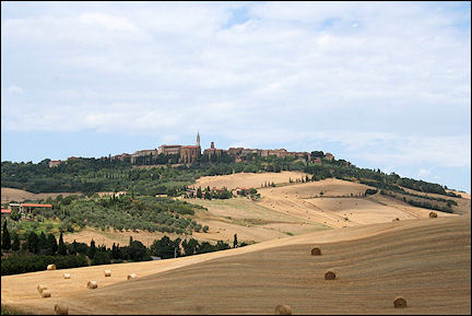 Italy, Tuscany - Pienza on a hilltop