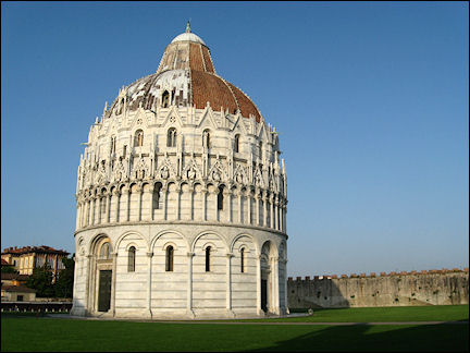 Italy, Tuscany - Pisa, baptistry
