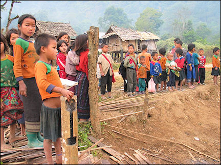 Laos - We teach children in the Akha village Frè-Jacques