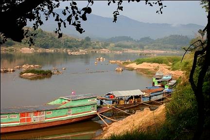 Laos - Ban Huai Sai, boat to Pak Beng