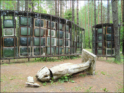 Lithuania, Europos Parkas - Work by Karosas