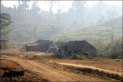 Myanmar, Ngwe Saung-Pathein - Village in morning haze