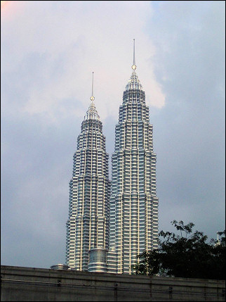 Malaysia, Kuala Lumpur - Petronas Twin Towers