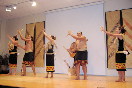 New Zealand - Auckland, Maoris in the Auckland Museum