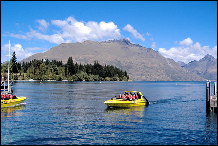 New Zealand - Queenstown, jetboat on Lake Wakatipu