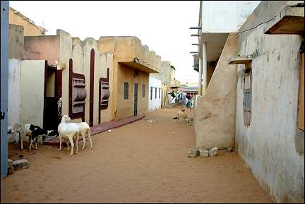 Senegal - Yoff, sand street