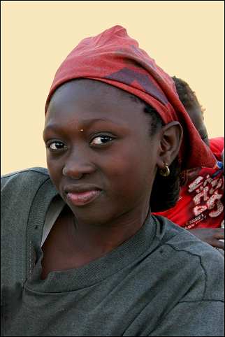 Senegal - Mbour Foundiougne, girl