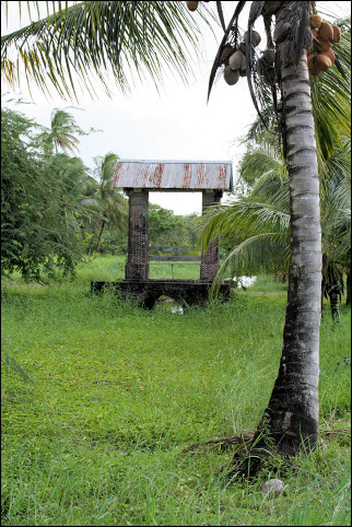 Suriname - Paramaribo, old sluice on plantation Rust en Werk