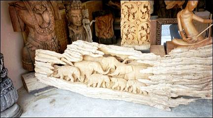 Thailand - Han Dong, where wood carvings are made