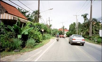 Thailand - Phuket, by moped through the Thai countryside