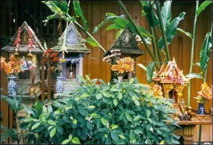 Thailand - Damnoen Saduak, spirit houses