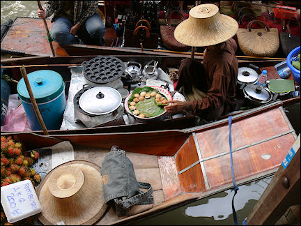 Thailand - Damnoen Saduak, floating market