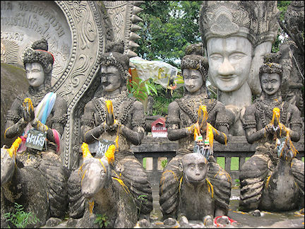 Thailand - Sala Kaew Ku, an excentric religious sculpture park