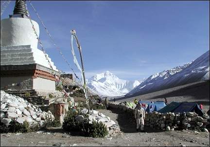 Tibet - Rongbuk monastery and Mount Everest