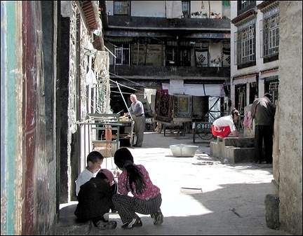 Tibet - Street scene Lhasa