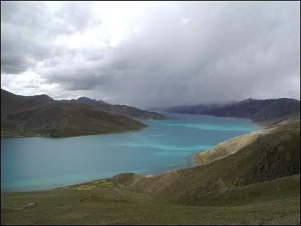 Tibet - Lake Yamdrok