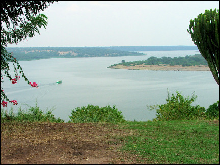 Uganda - Queen Elisabeth Park, view of Kazinga Channel