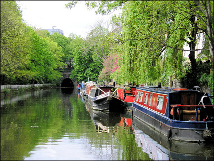 United Kingdom, London - Regent's Canal at the Islington Tunnel (seen from the south)