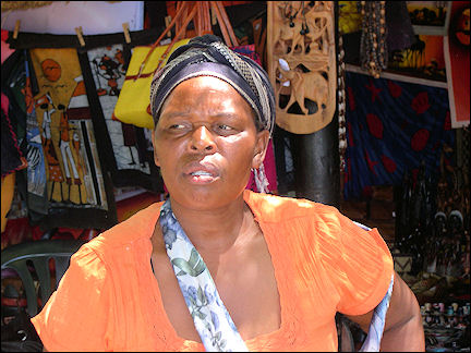 South Africa, Kwazulu-Natal - Woman on market, St. Lucia