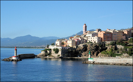 Travelogue vacation Corsica, France - Off the Beaten Track travel story ...